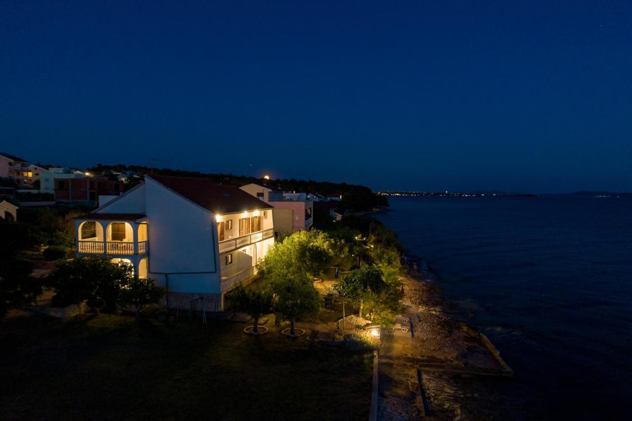 Family Friendly Seaside Apartments Kozino, Zadar - 5756 Petrcane Luaran gambar